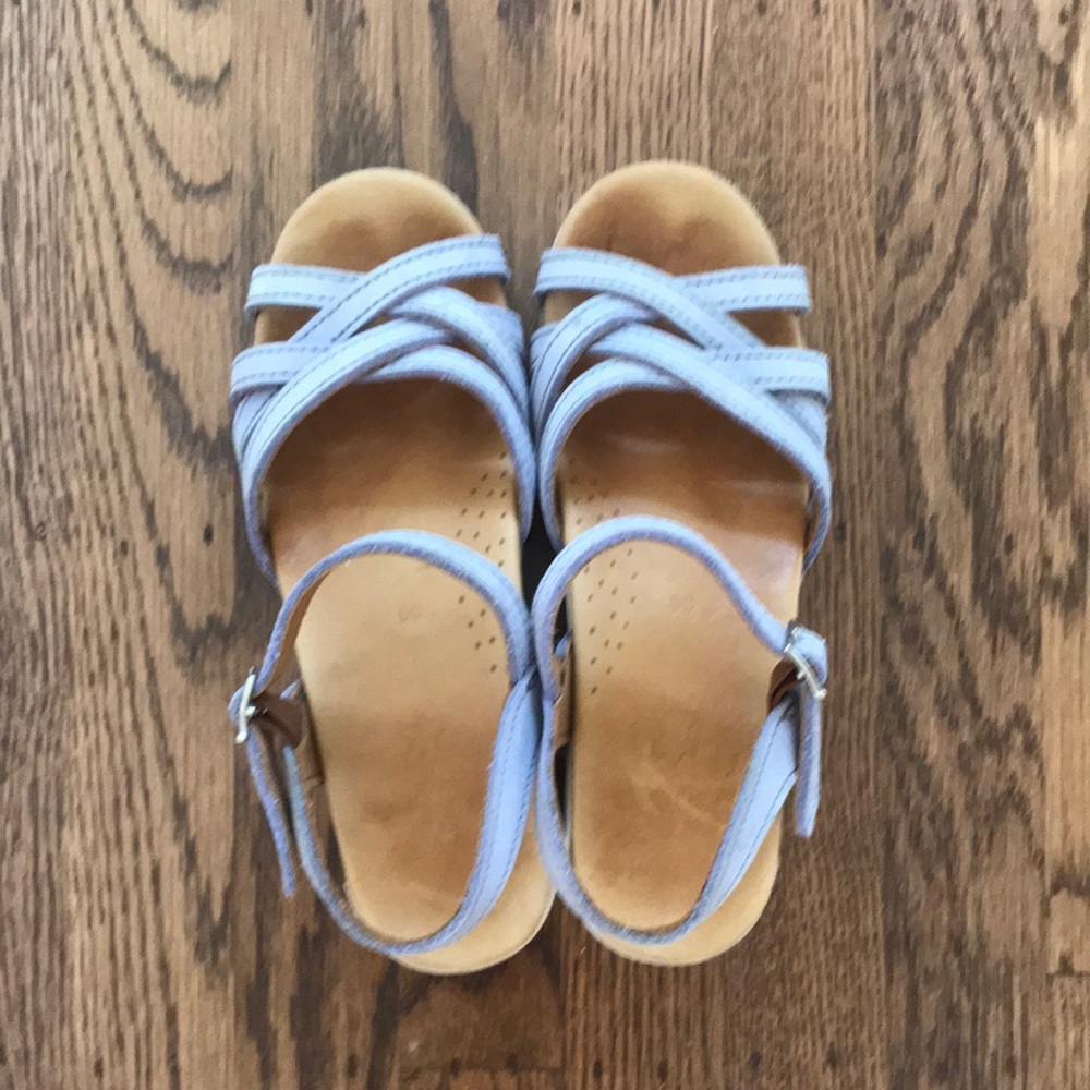 Dansko Sandals. Size 36. Lavender. Excellent cond